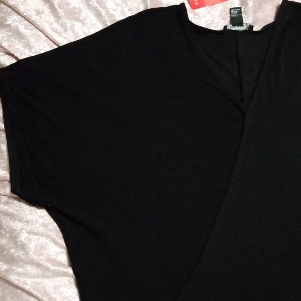 Top/skirt Bundle - Picture 3 of 6